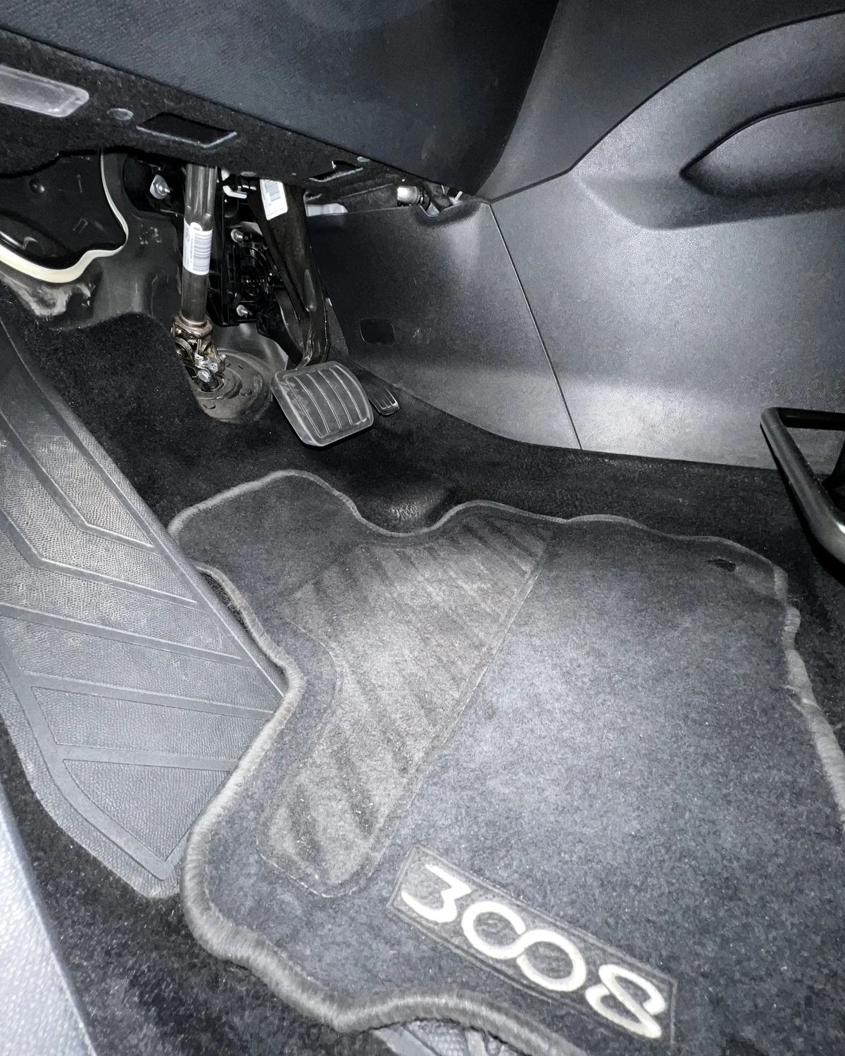 Peugeot 3008 après nettoyage intérieur complet à Reims